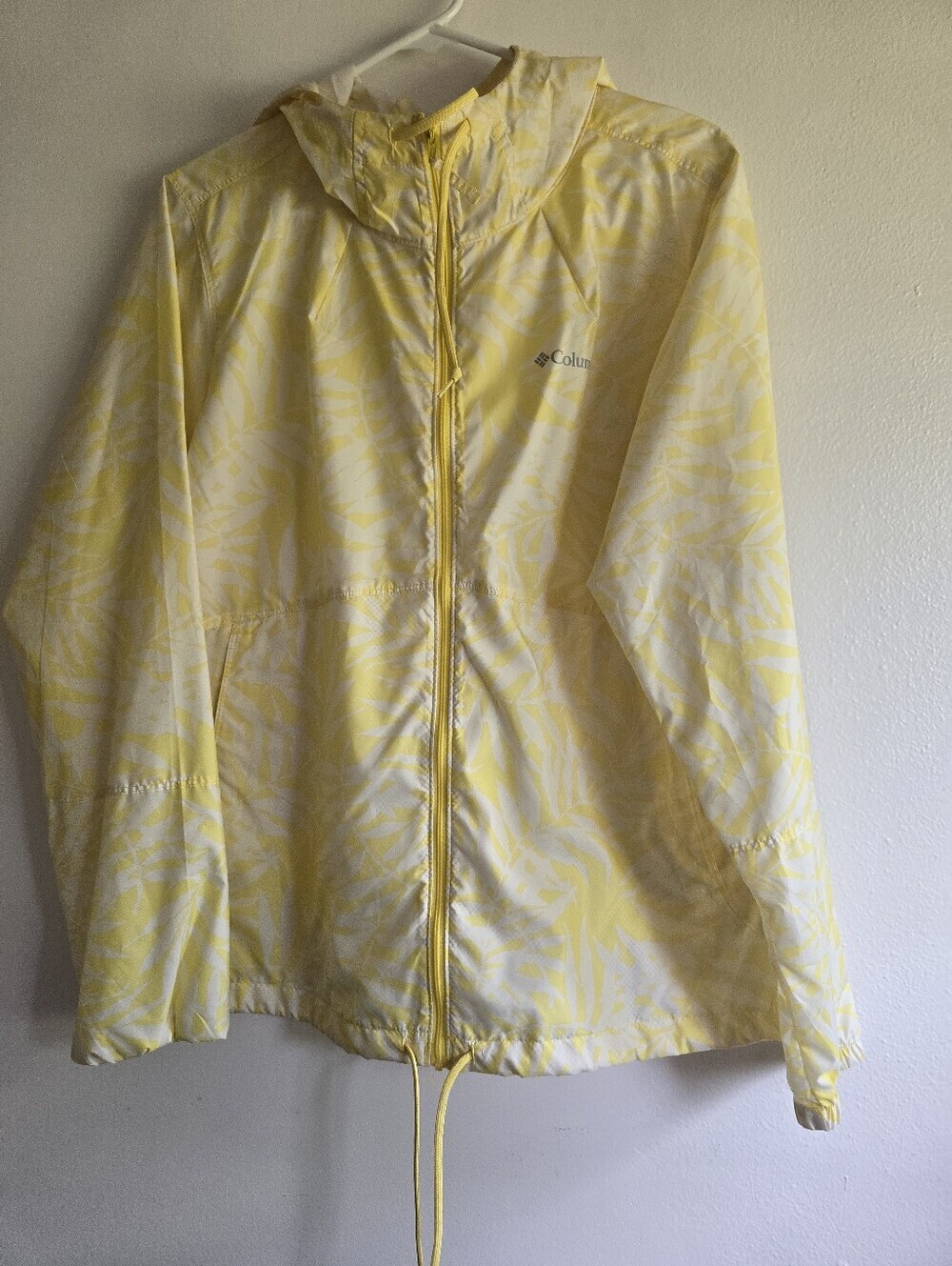 Columbia, Flash Forward Hooded Windbreaker, Yellow/White Leaf-Print, Size L